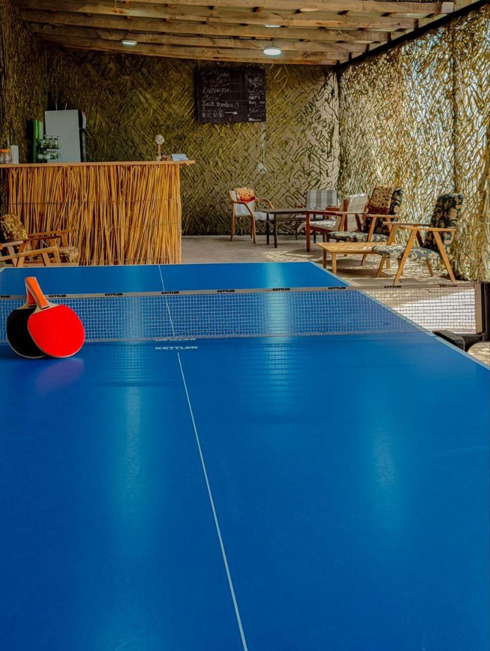 Urban Monkey Tent Hostel & Bar 카라콜 외부 사진