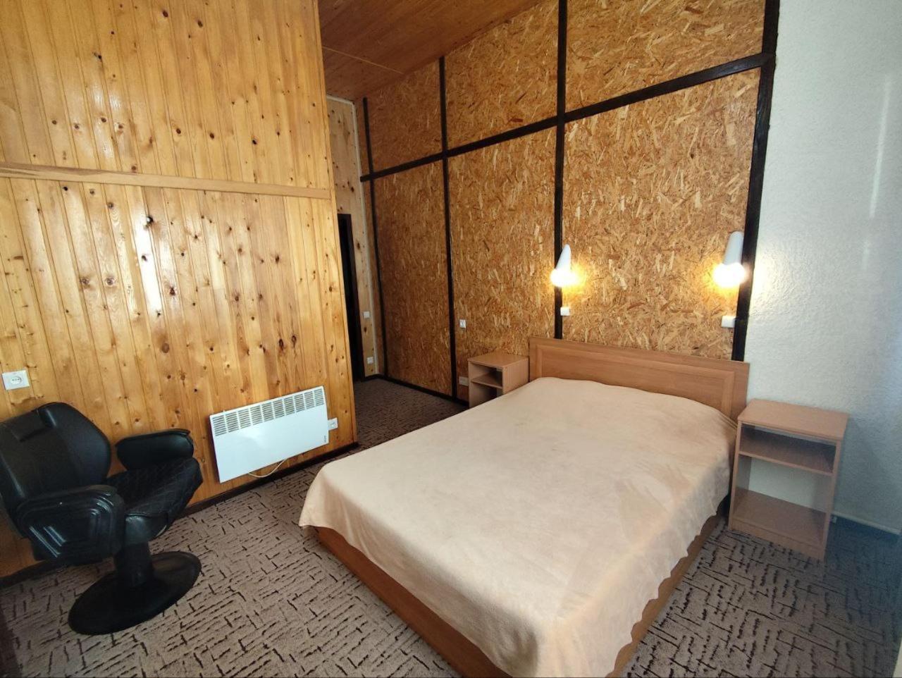 Urban Monkey Tent Hostel & Bar 카라콜 외부 사진