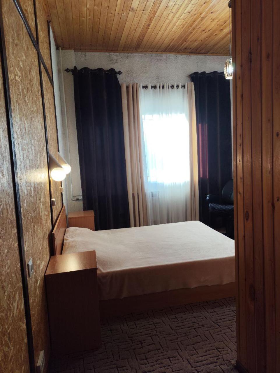 Urban Monkey Tent Hostel & Bar 카라콜 외부 사진